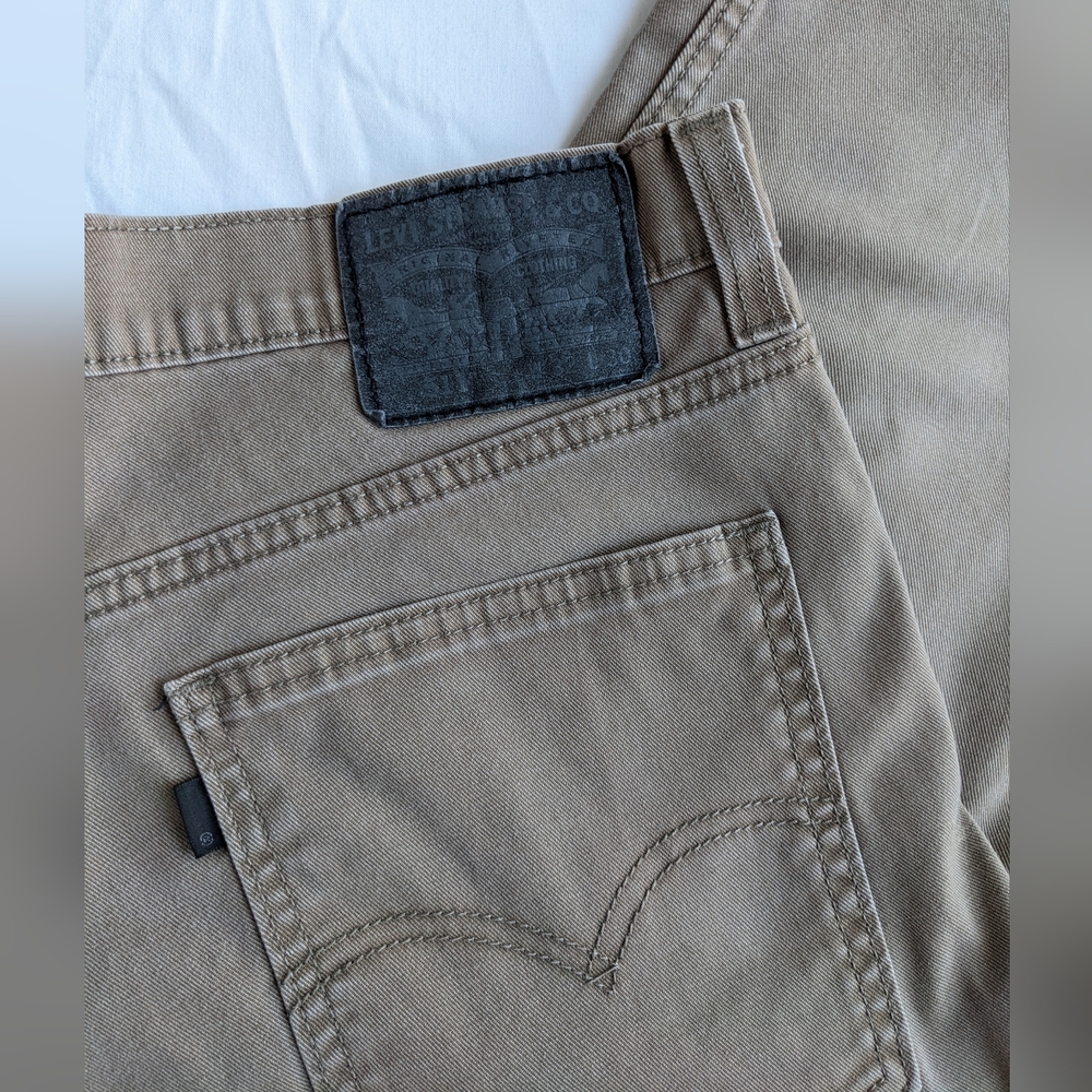 Men's Levis 511 Jean Size 32x30 Khaki/tan